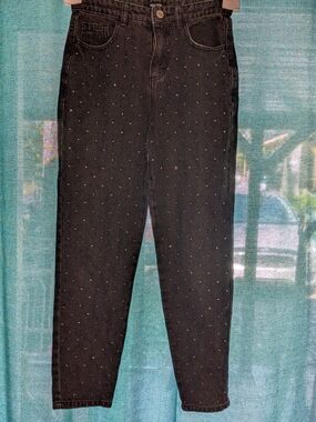 Black High-Rise Cropped Jeans with Subtle Bling Bling